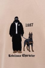 T-shirt oversize beige Rebellious Character pour homme – vue du produit