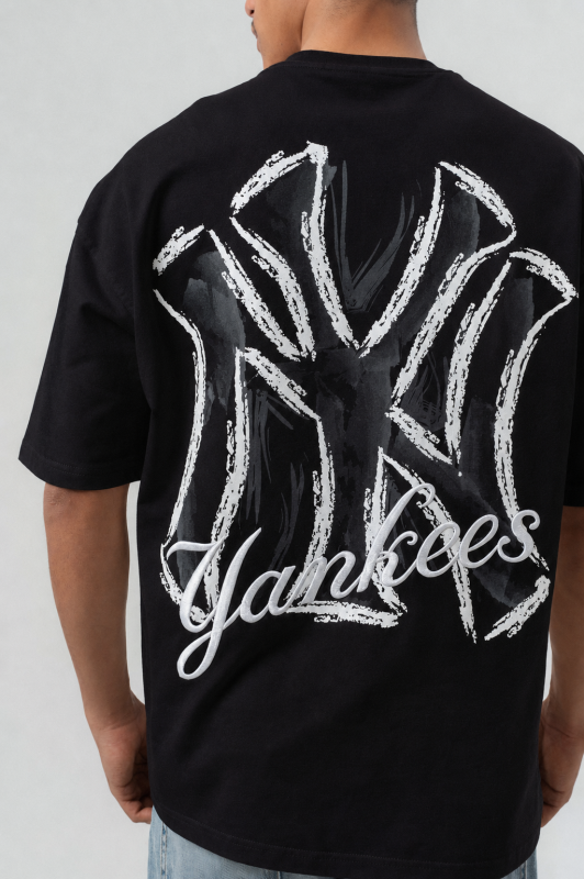 Détail du T-shirt YANKEES NOIR